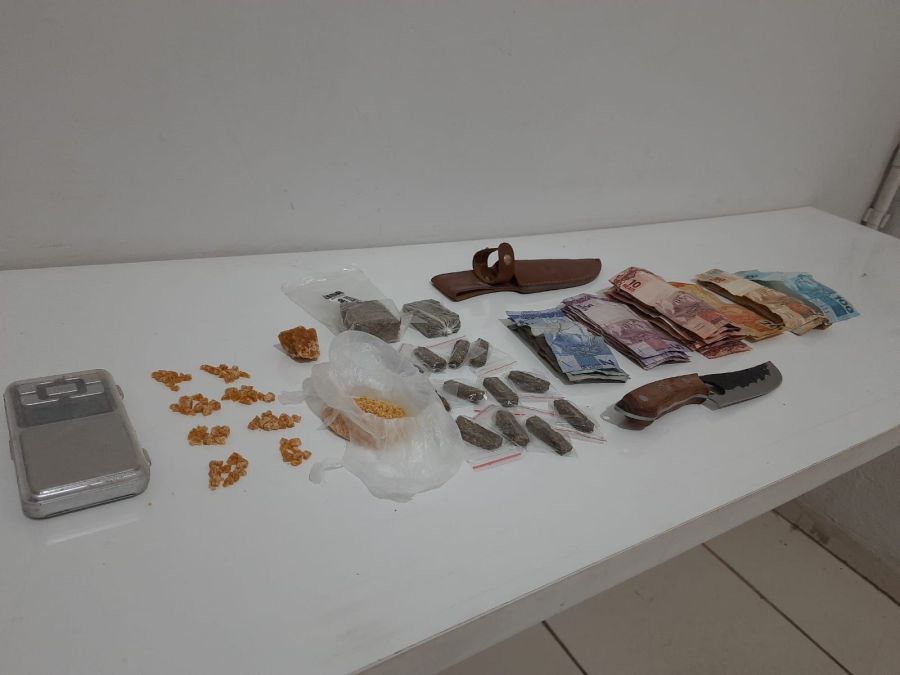 Polícia Militar prende jovem por tráfico de drogas no Bairro Shangrilá em São João Nepomuceno