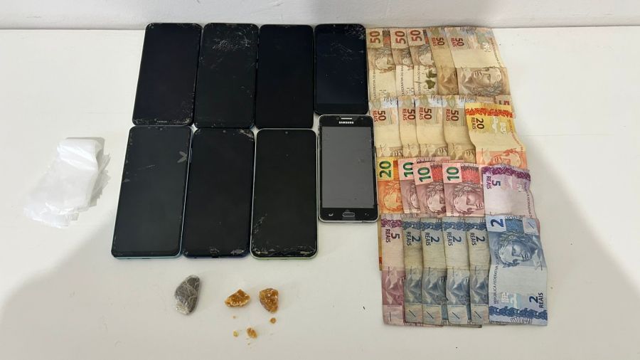 Polícia Militar prende dois homens por tráfico de drogas no bairro Centenário, em São João Nepomuceno