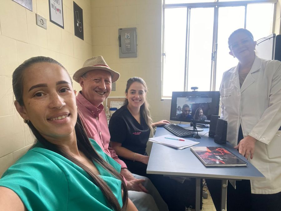 Hospital se reúne com o Coren para regularizar quadro de enfermagem diante da ampliação dos serviços