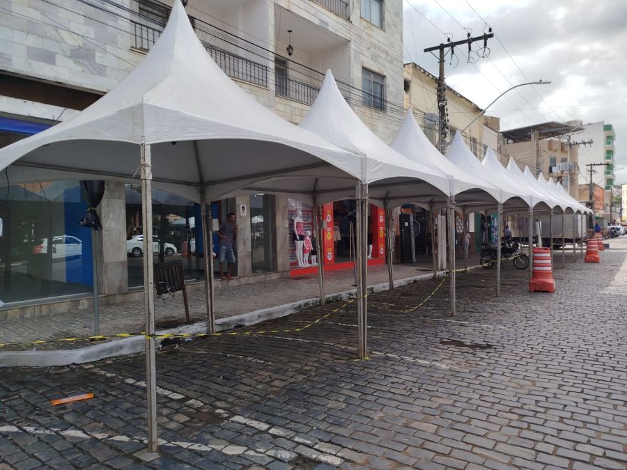 Fim do Carnaval mobiliza limpeza nas cidades e trânsito exige atenção nas rodovias