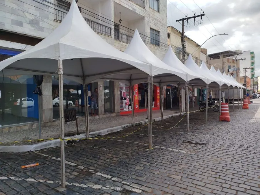Fim do Carnaval mobiliza limpeza nas cidades e trânsito exige atenção nas rodovias