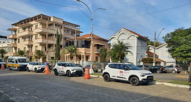PREFEITURA APRESENTA NOVA FROTA DE VEÍCULOS E MAQUINÁRIOS EM SÃO JOÃO NEPOMUCENO